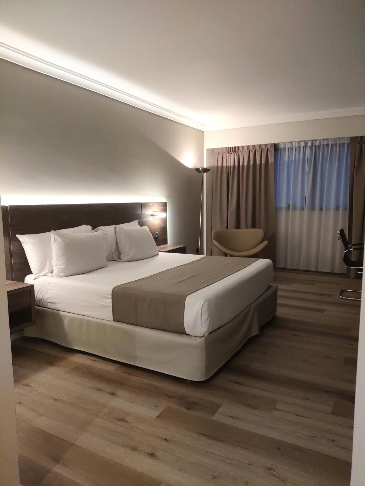 Dazzler By Wyndham Buenos Aires San Martin Hotel Phòng bức ảnh